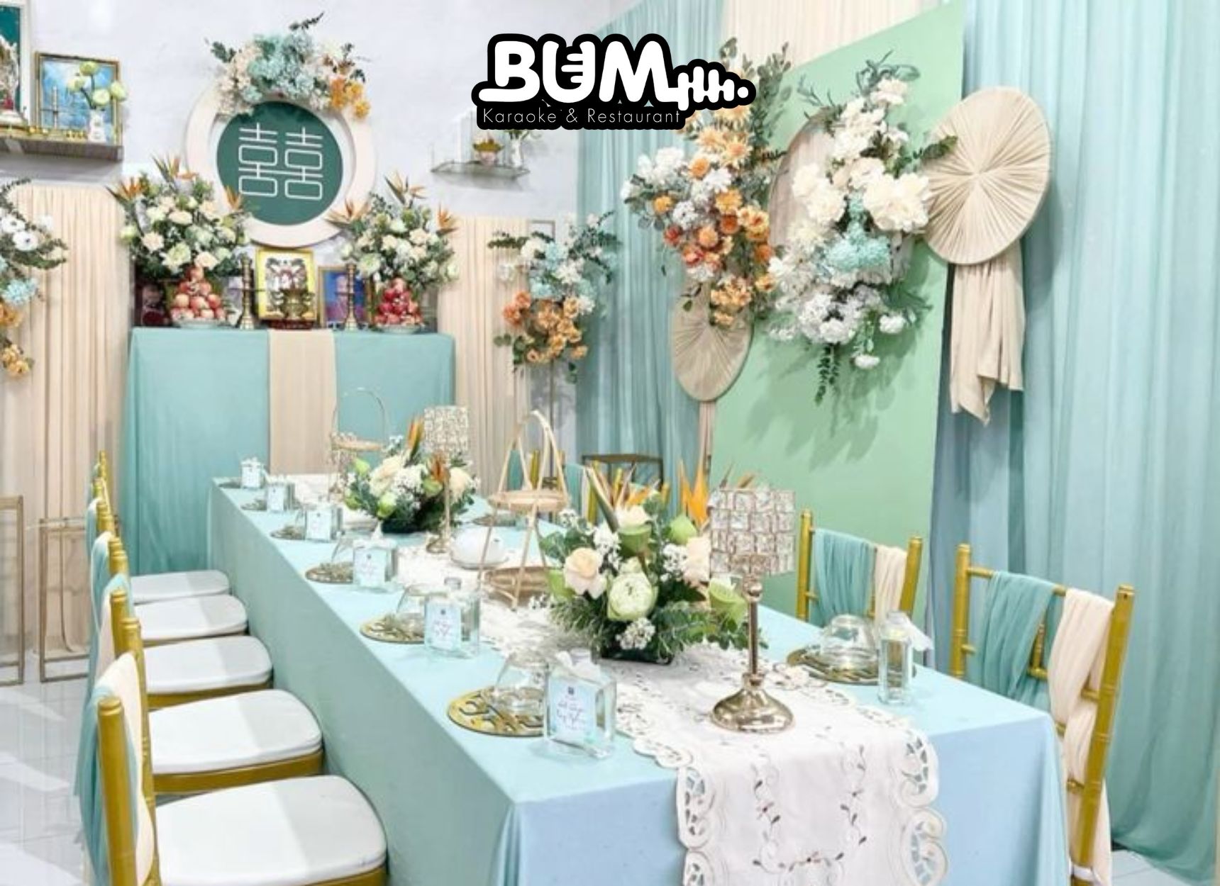 Trang trí bàn thờ gia tiên